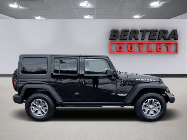 Pre Owned 2015 Jeep Wrangler Unlimited Rubicon 4wd